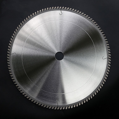 25,4 mm brzeszczot z węglika spiekanego na gorąco 12 do aluminium